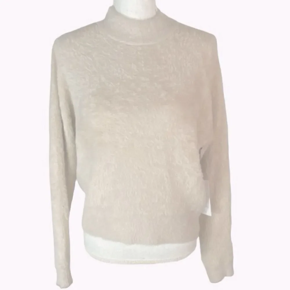 Bailey 44 Wm’s Sz Med Oatmeal Ribbed Cuffs & Mock Neck Fuzzy Drop Sleeve Sweater